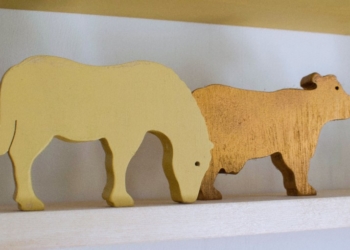 Wooden upcycled animals nursery